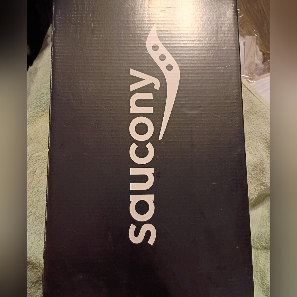 Saucony Men's Guide 15 Sneaker Black/Gum Size 11 New In Box - Picture 7 of 9